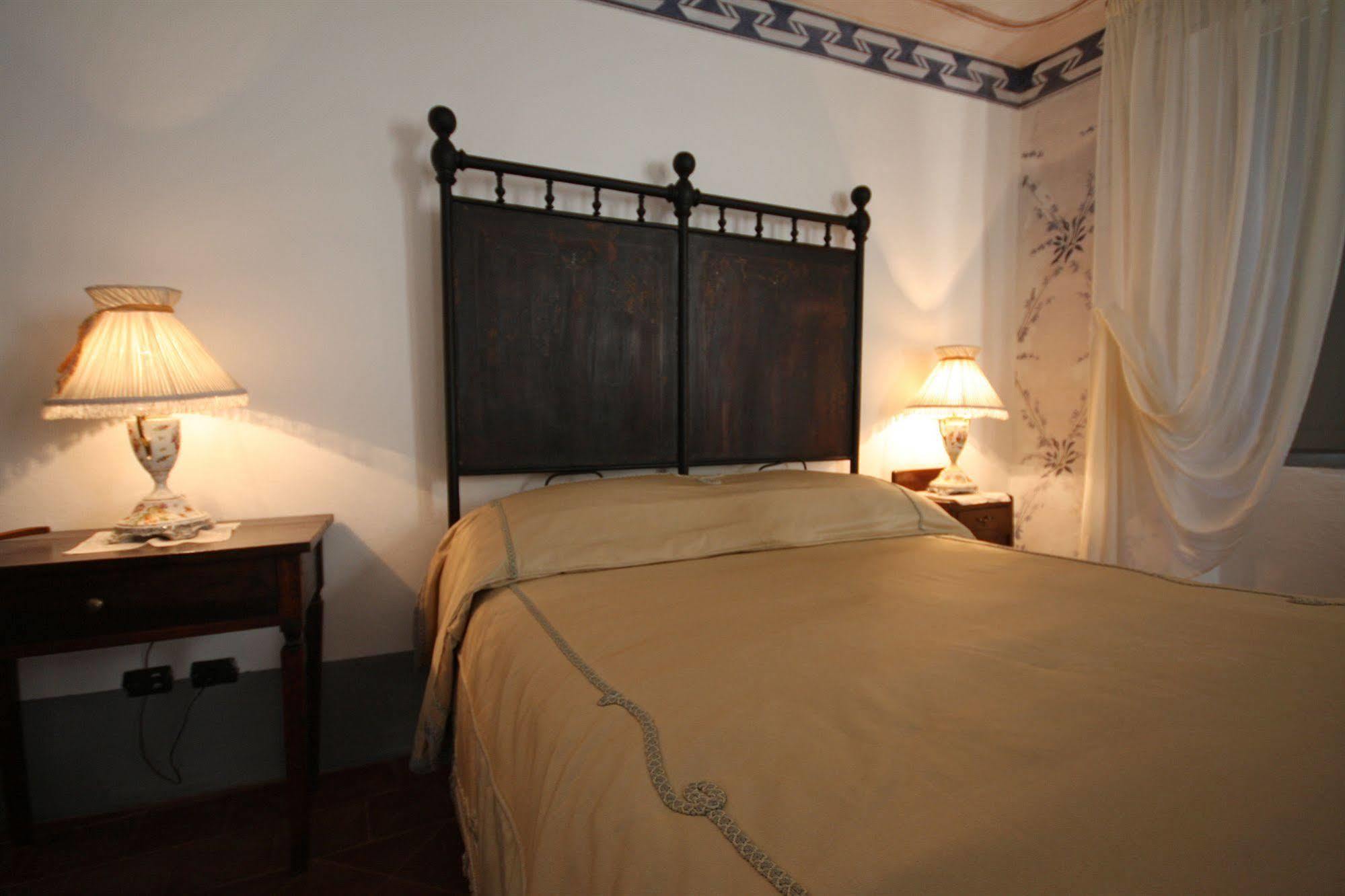 Relais San Desiderio Bed & Breakfast Calliano  Exterior photo